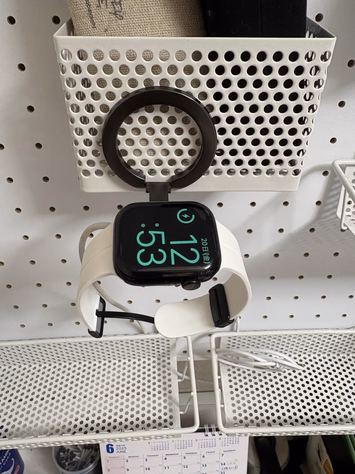 Apple Watchの充電スタンドとしても使える！