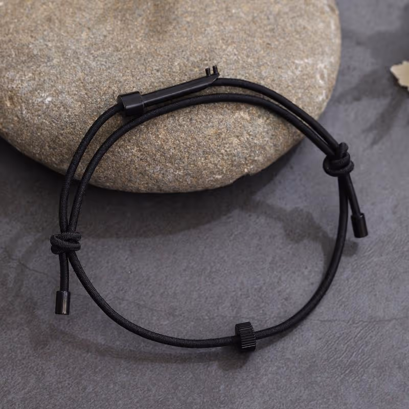 Survival Wrist Strap-Survival Bracelet- Emergency Glass Breaker, Secure & Comfortable Style-Gift box packaging-couple gifts-holiday gifts & creative gifts Escape Tool Vehicle Adjustable Concealed